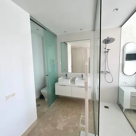 Luxury Sea View Penthouse Apartment