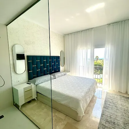 Luxury Sea View Penthouse 埃斯特波纳